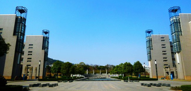 我的大學(xué)-大學(xué)志