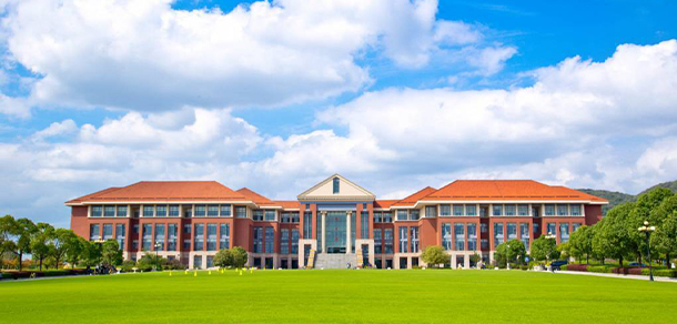 我的大學(xué)-大學(xué)志