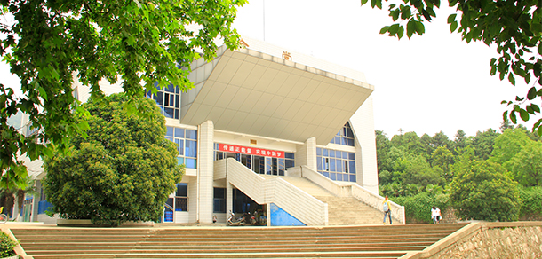 巢湖學院 - 最美大學