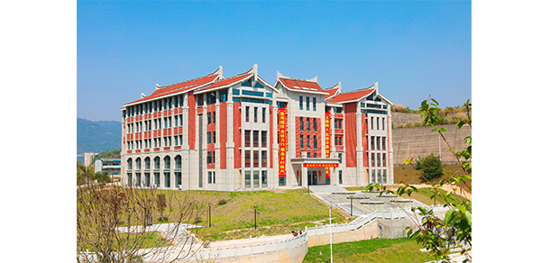 我的大學(xué)-大學(xué)志