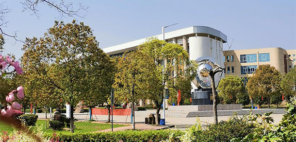江西應用科技學院 - 最美大學