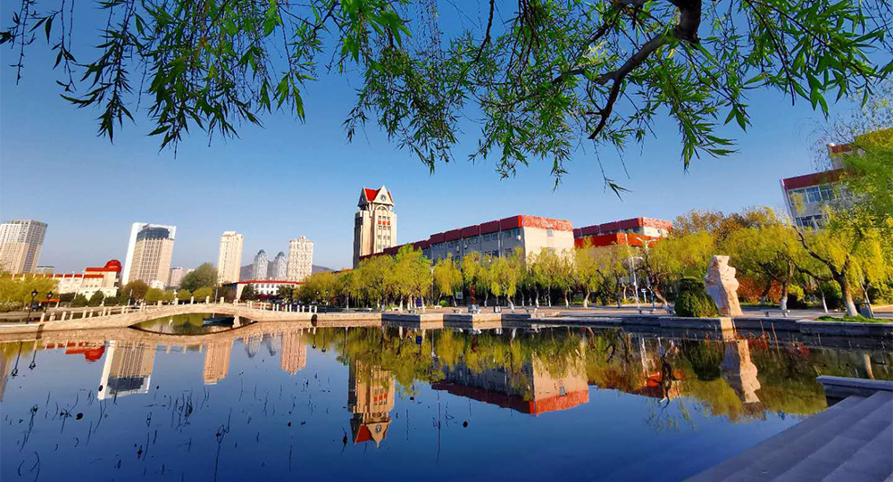 時(shí)光匆匆，歲月如歌！——珍惜自己最美好的時(shí)光，珍惜時(shí)下，放肆而不張揚(yáng)的青春年華。
