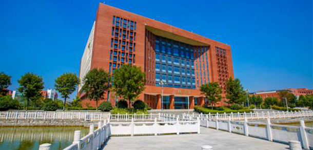 我的大學(xué)-大學(xué)志