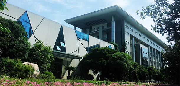 我的大學(xué)-大學(xué)志