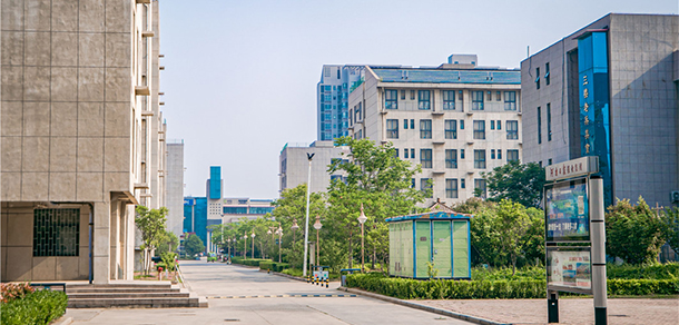 我的大學(xué)-大學(xué)志
