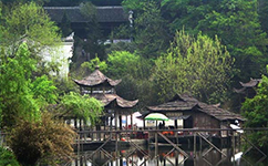 文化標(biāo)識：校名題寫 / ?；赵O(shè)計
