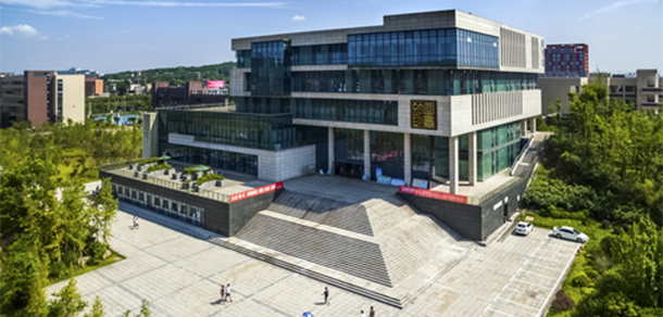 我的大學-大學志