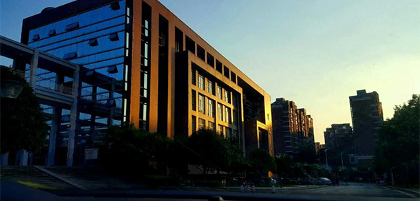 我的大學(xué)-大學(xué)志