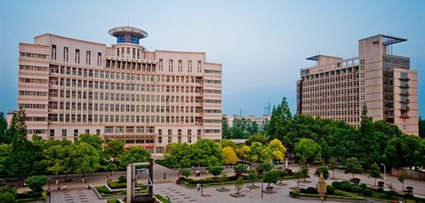 我的大學(xué)-大學(xué)志