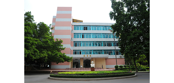 我的大學(xué)-大學(xué)志
