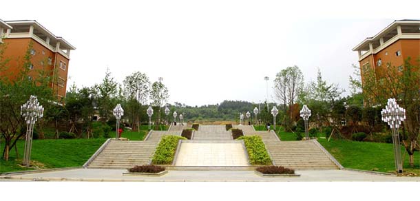 四川中醫(yī)藥高等?？茖W(xué)校 - 最美院校