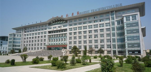 大學(xué)校志：校名、校標(biāo)、校訓(xùn)、校徽、校旗、校歌