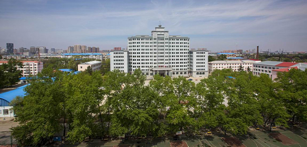 大學(xué)校志：校名、校標(biāo)、校訓(xùn)、?；?、校旗、校歌