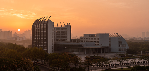 我的大學-大學志